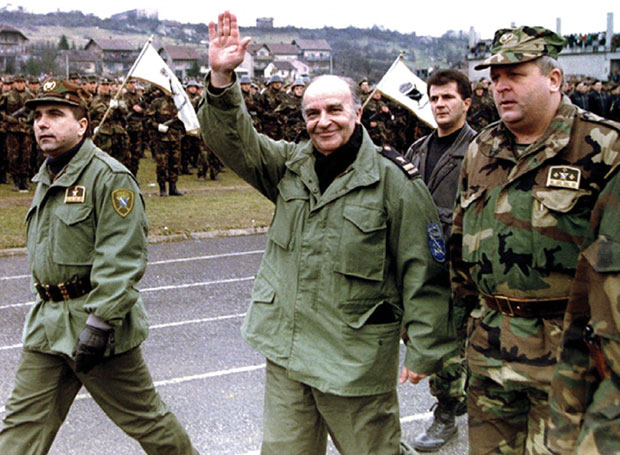 Против Махмуљина 990 доказа